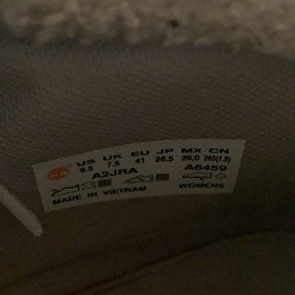 Black and white Sherpa timberland - Picture 4 of 7